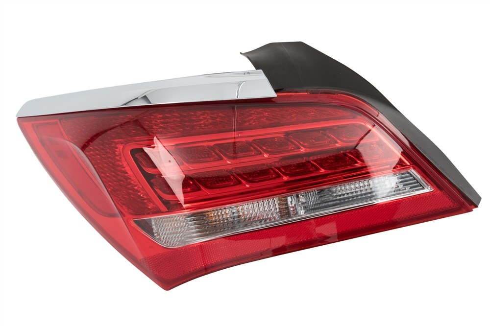 GM Genuine Parts Driver Side Tail Lamp