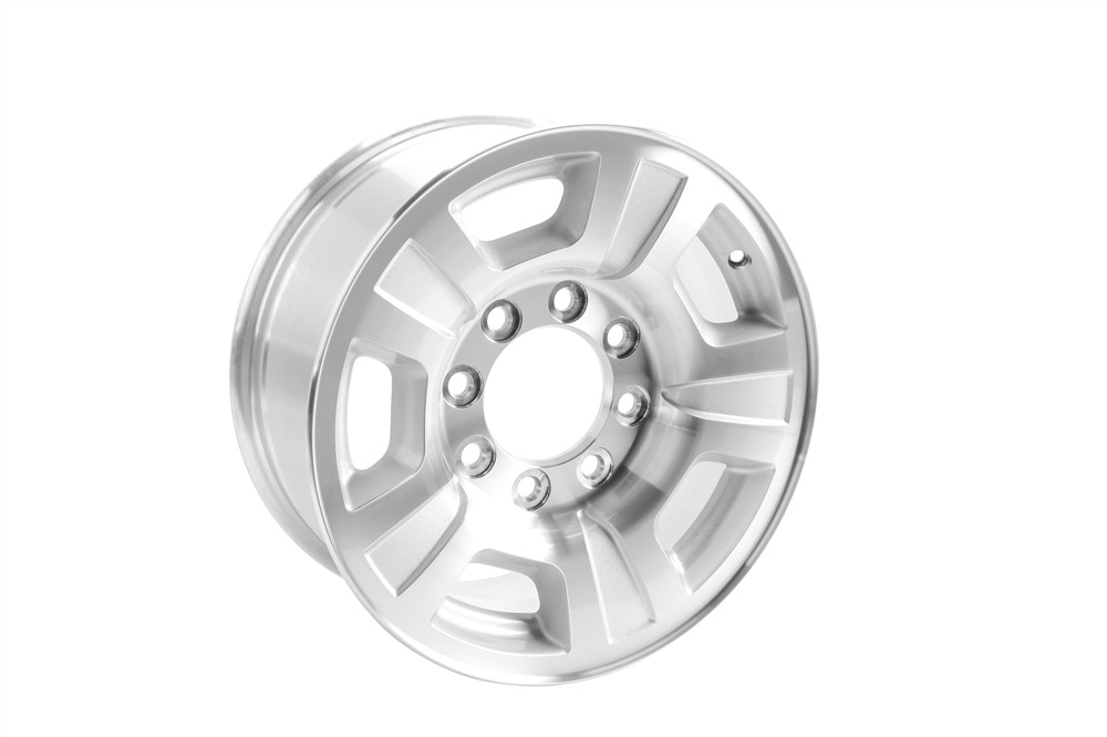 GM Genuine Parts Machined 17x7.5 Aluminum Wheel