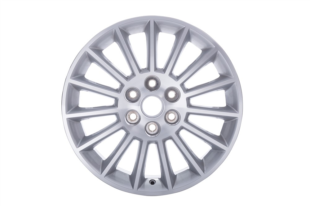 GM Genuine Parts Bright Machined 19x7.5 Aluminum Wheel