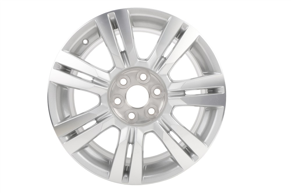 GM Genuine Parts Standard Bright 18x8 Aluminum Wheel