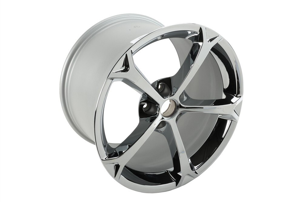 GM Genuine Parts Chrome 19x12 Rear Wheel