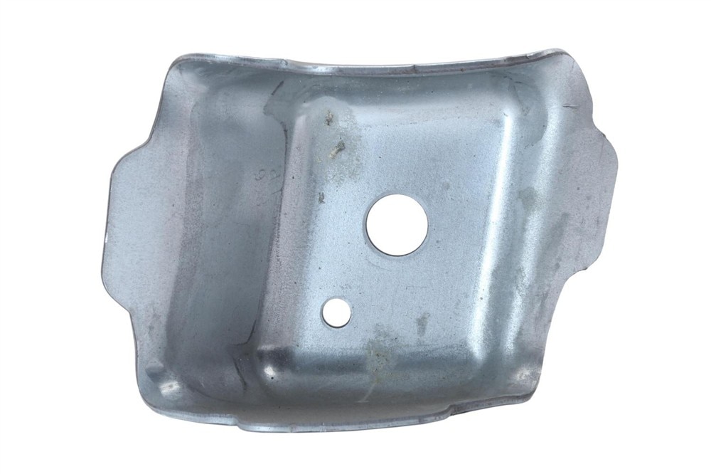 GM Genuine Parts Front Passenger Side Cross Member Bracket