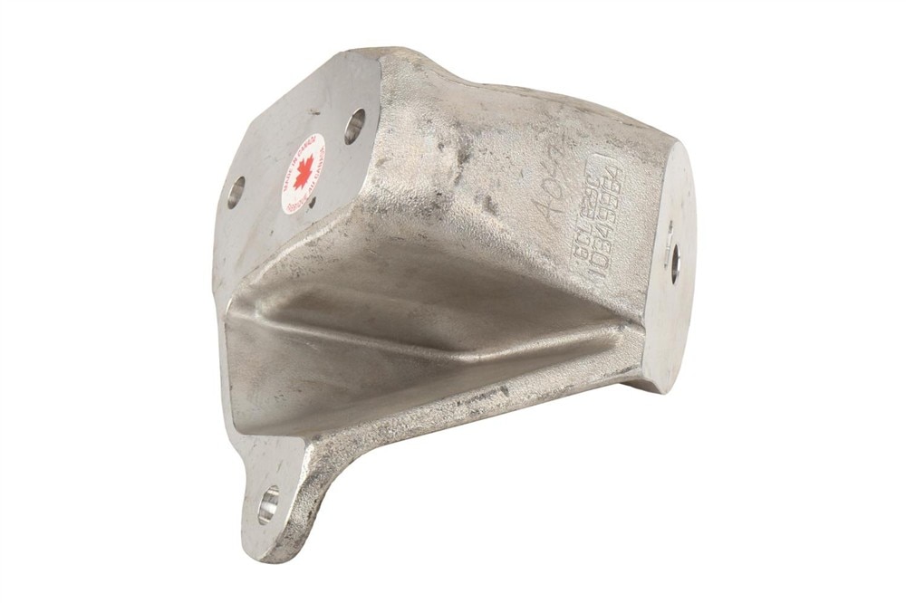 GM Genuine Parts Driver Side Engine Mount Bracket | 10349964 | GM