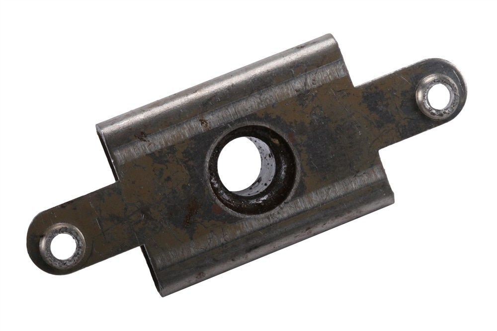 GM Genuine Parts Passenger Seat Belt Retractor Anchor Plate