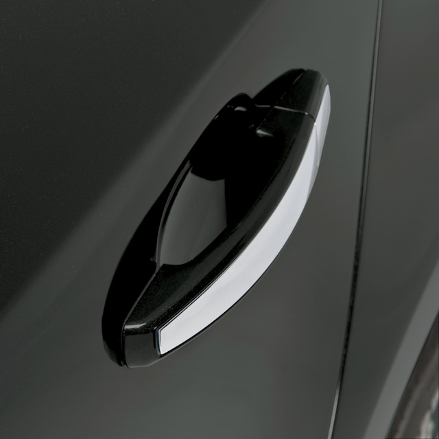 Front and Rear Door Handles in Black Diamond with Chrome Insert
