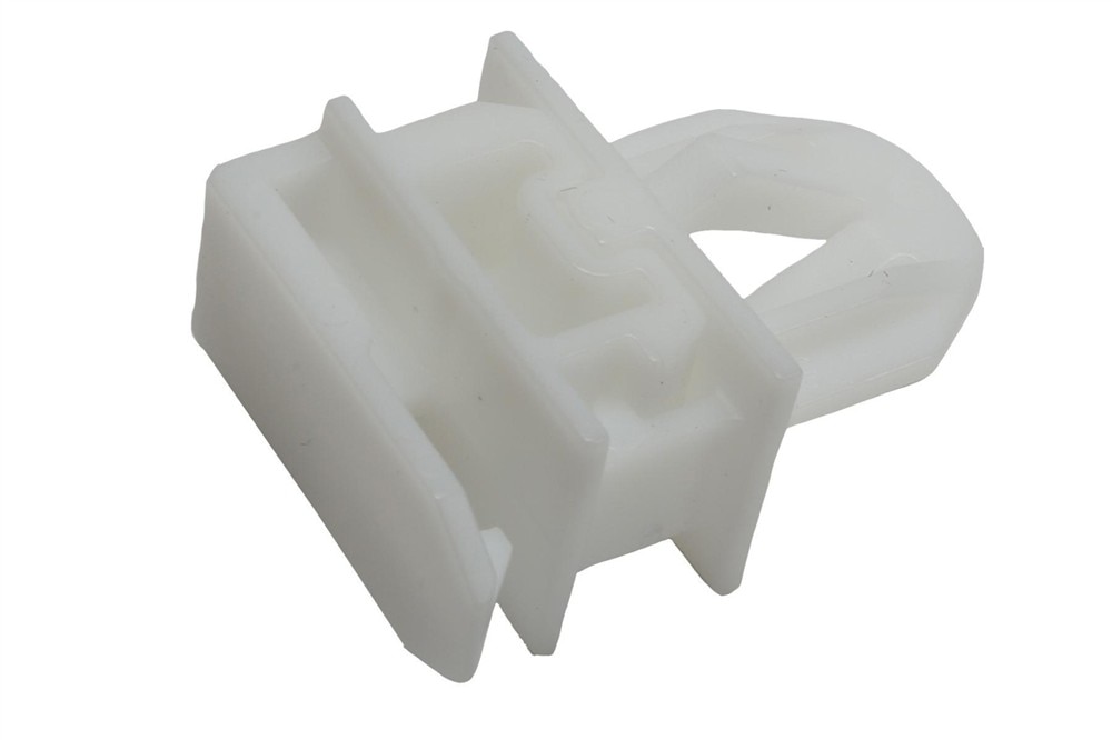 GM Genuine Parts Front Grille Retainer