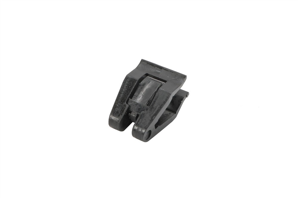GM Genuine Parts Front Wheel Opening Molding Clip