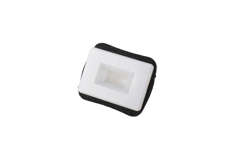 GM Genuine Parts Quarter Panel Upper Molding Clip