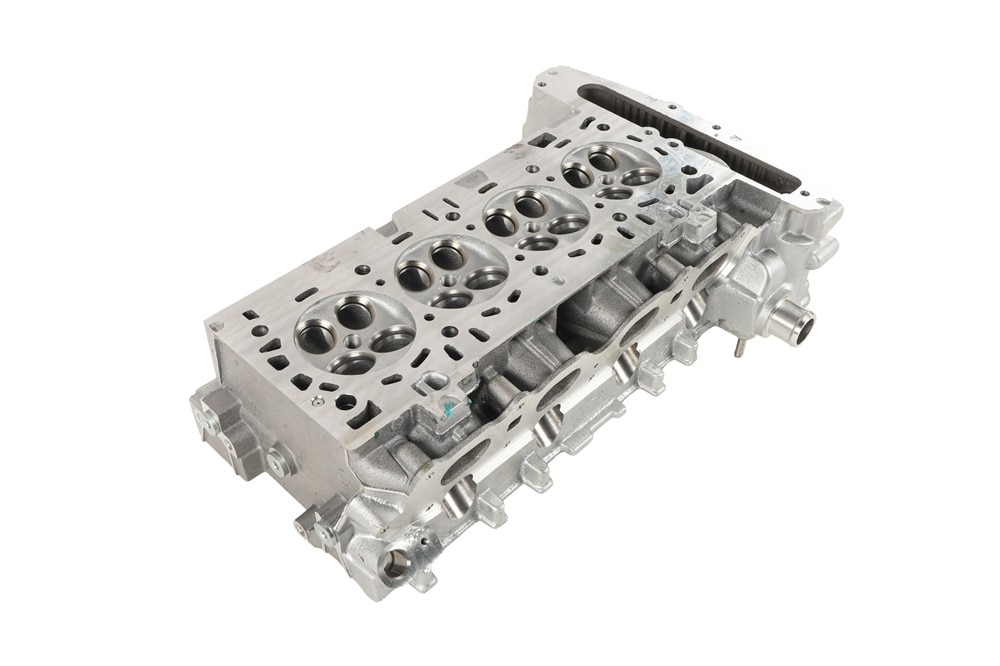 GM Genuine Parts Engine Cylinder Head