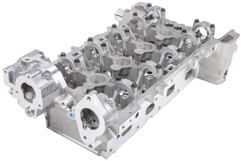 GM Genuine Parts Engine Cylinder Head