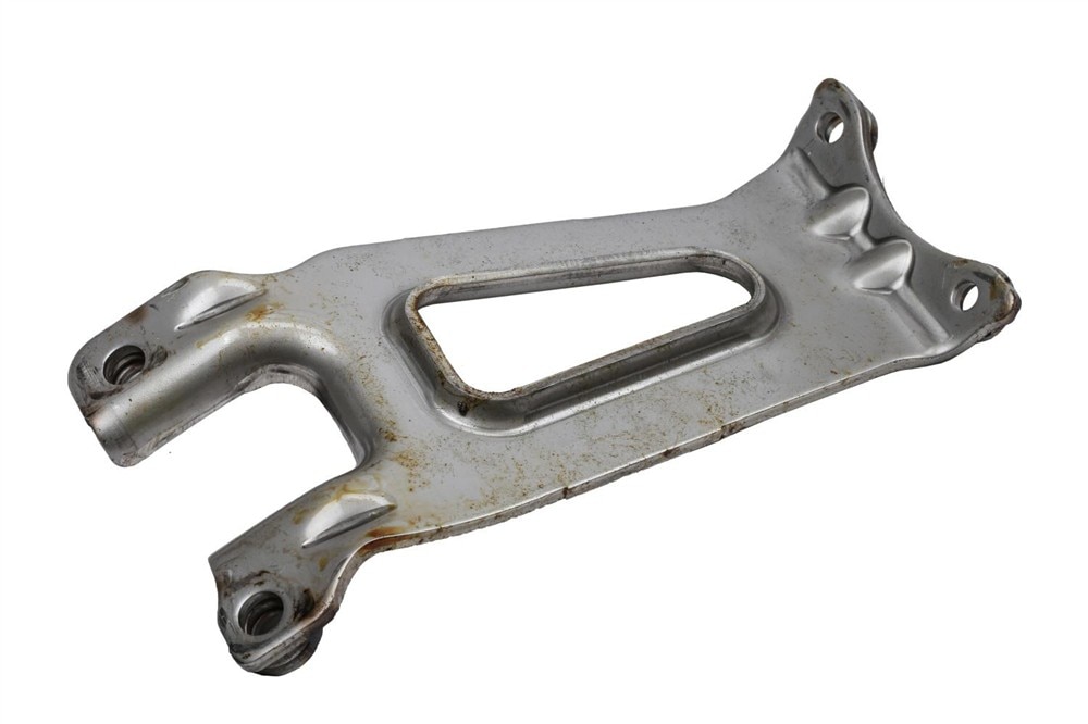 GM Genuine Parts Exhaust Manifold Brace