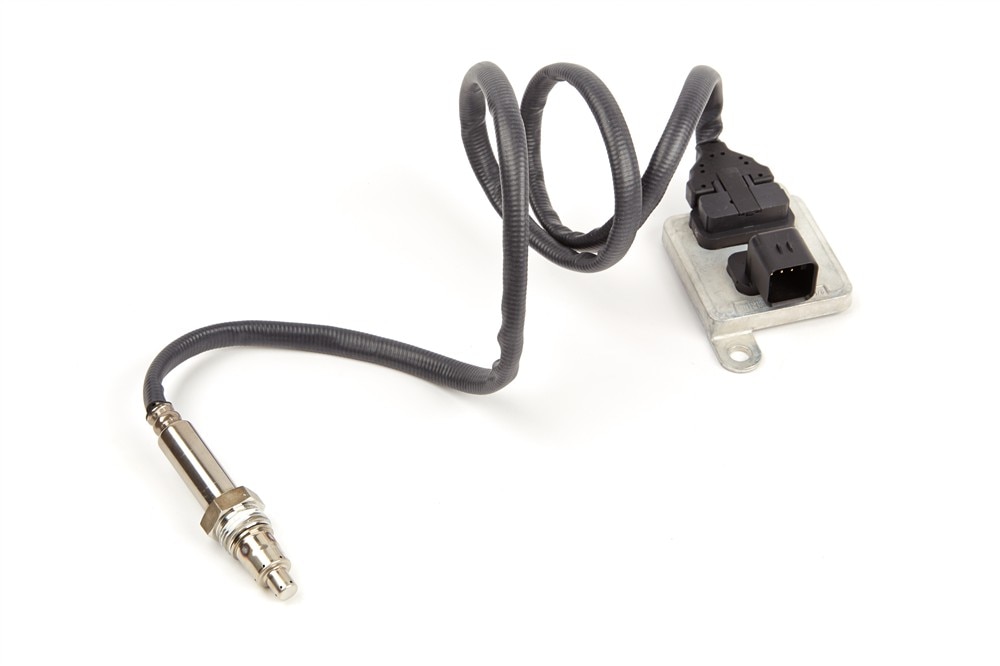 GM Genuine Parts Position 2 Nitrogen Oxide Sensor (Programming Required)
