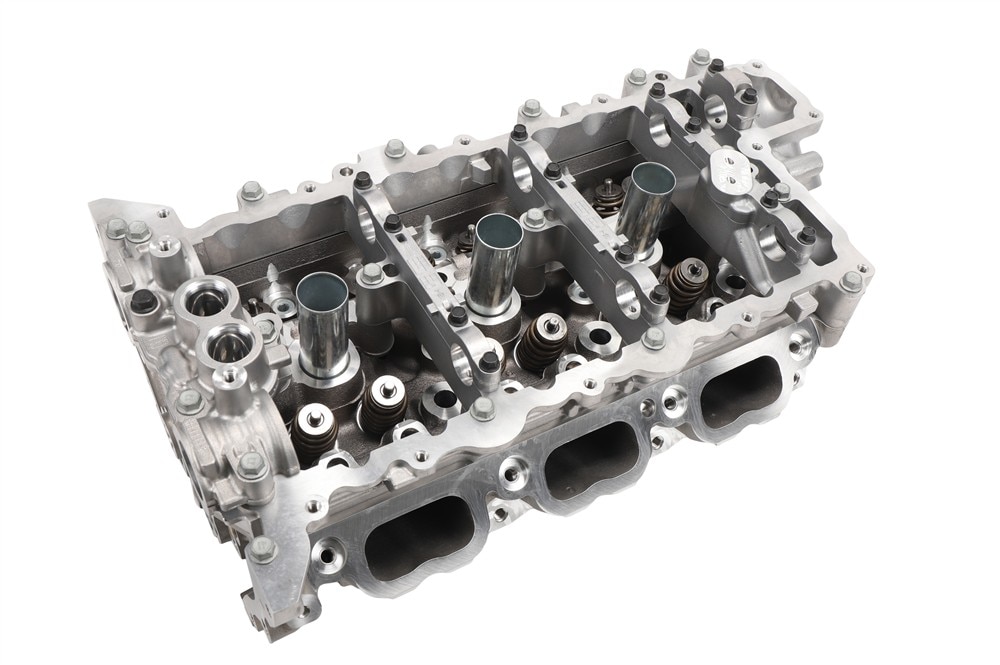 GM Genuine Parts Passenger Side Cylinder Head with Valves
