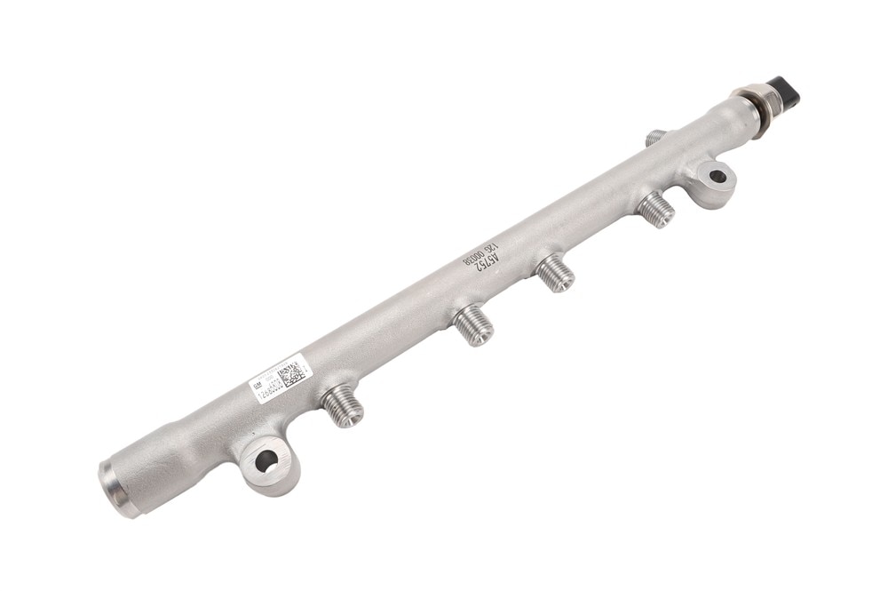 GM Genuine Parts Passenger Side Fuel Injection Fuel Rail