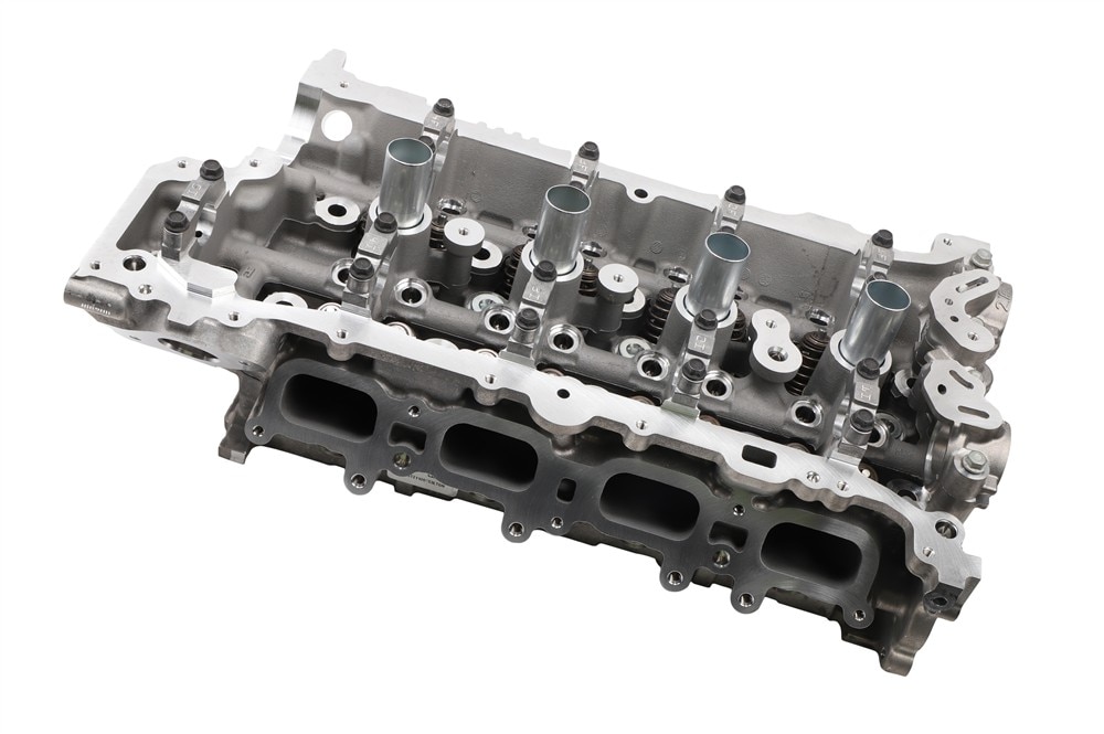 GM Genuine Parts Cylinder Head with Valves