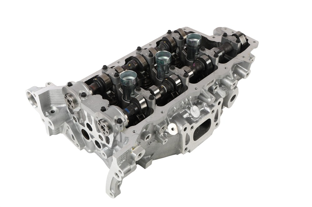 GM Genuine Parts Driver Side Cylinder Head with Valves