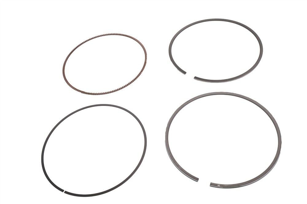 GM Genuine Parts Piston Ring Kit with Compression Rings, Oil Ring Rail Spacer, and Oil Ring Rails