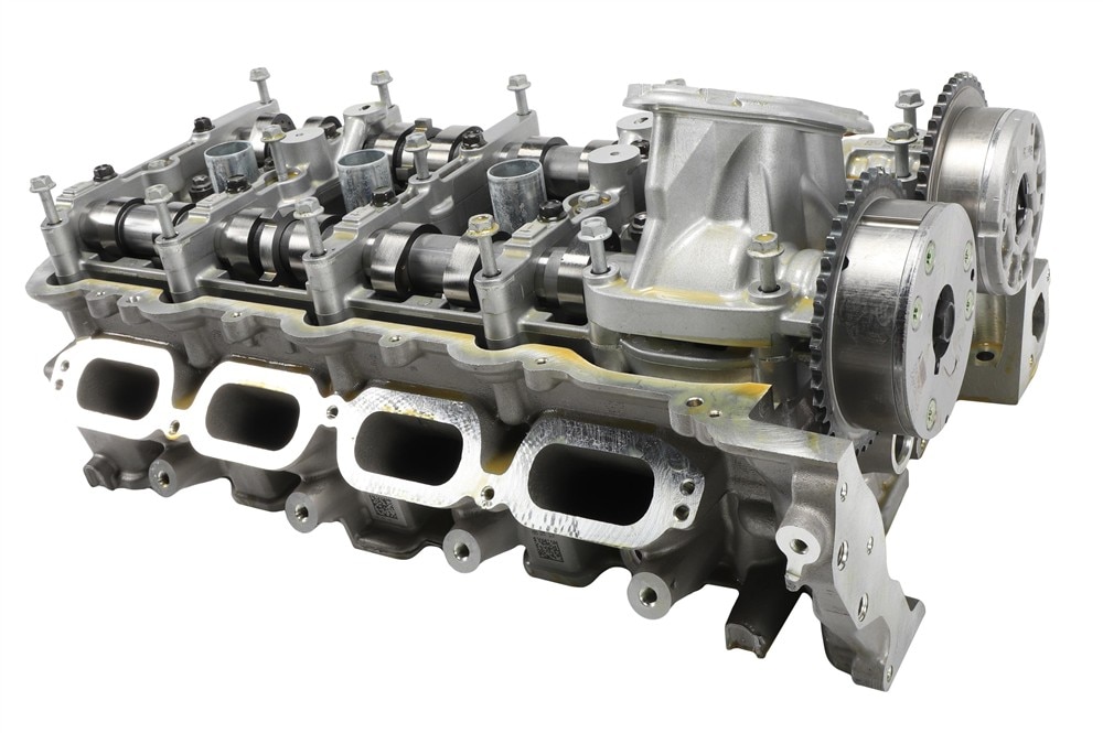 GM Genuine Parts Passenger Side Cylinder Head with Valves