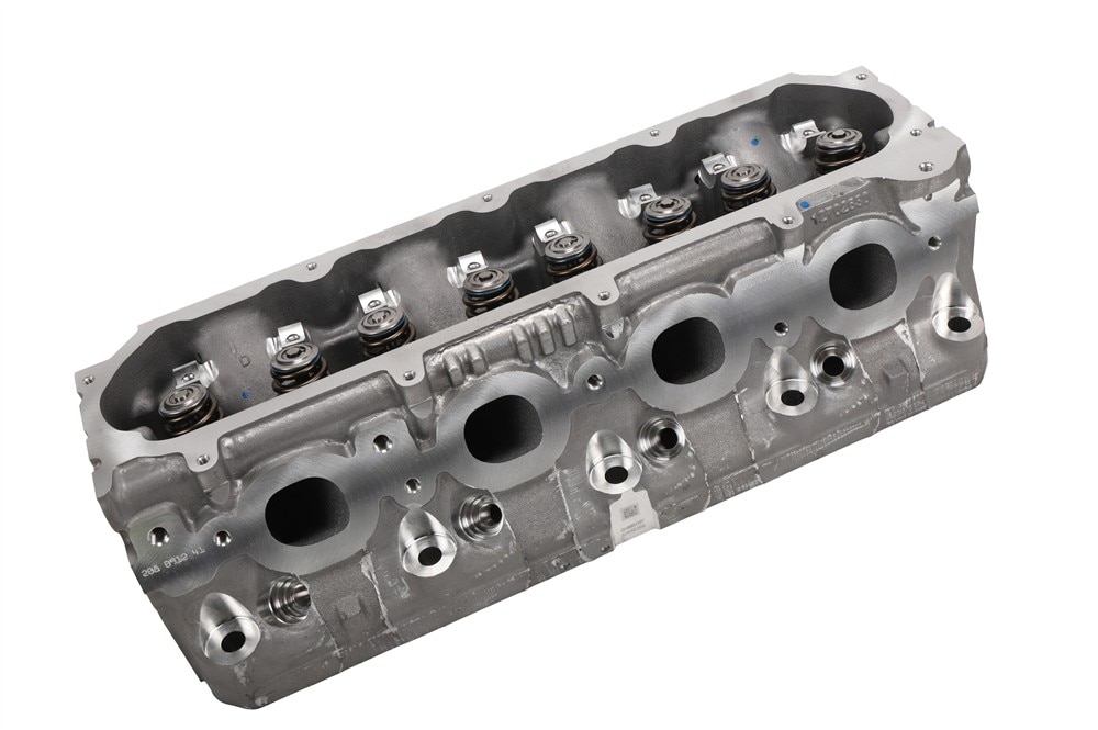 GM Genuine Parts Cylinder Head with Valves