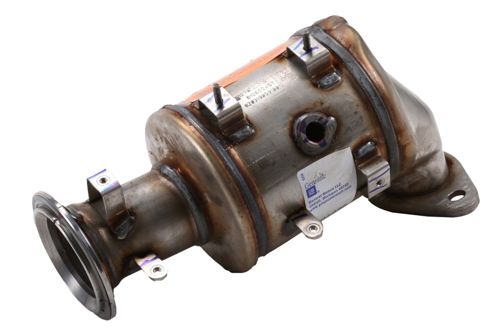 GM Genuine Parts Driver Side Warm Up Three-Way Catalytic Converter with Exhaust Pipe