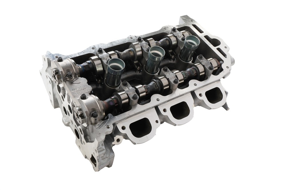 GM Genuine Parts Passenger Side Cylinder Head with Valves