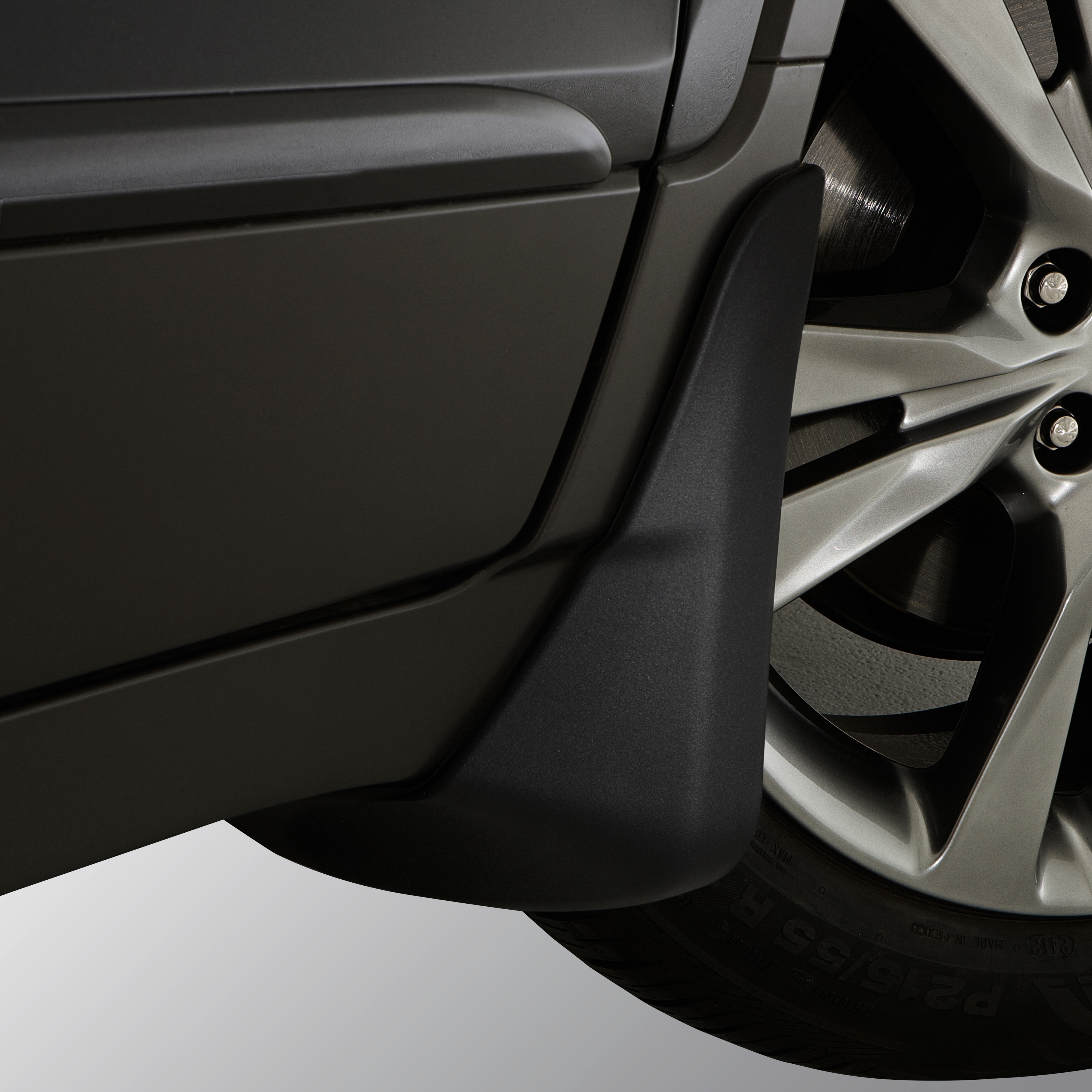 Front Molded Splash Guards in Argent