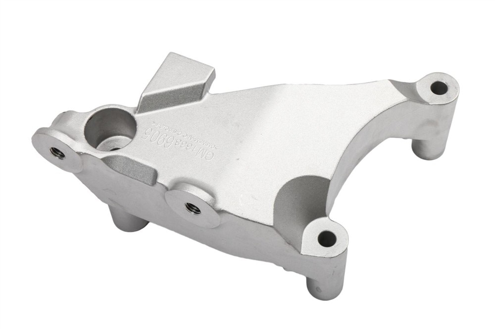 GM Genuine Parts Passenger Side Engine Mount Bracket