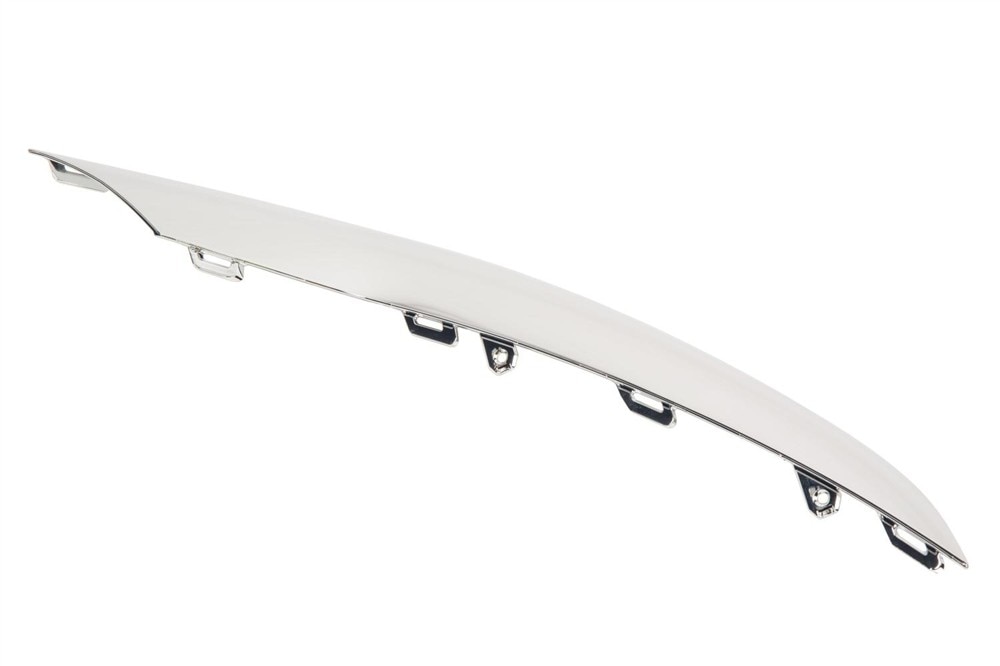 GM Genuine Parts Front Passenger Side Fog Lamp Bezel Insert
