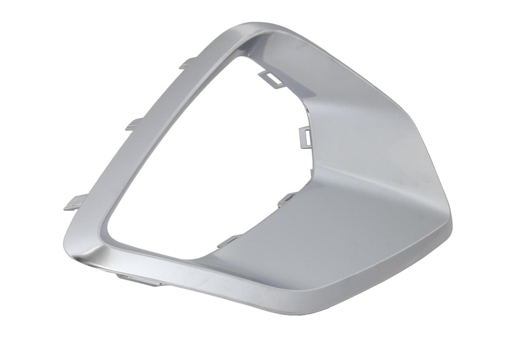 GM Genuine Parts Front Passenger Side Fog Lamp Opening Insert