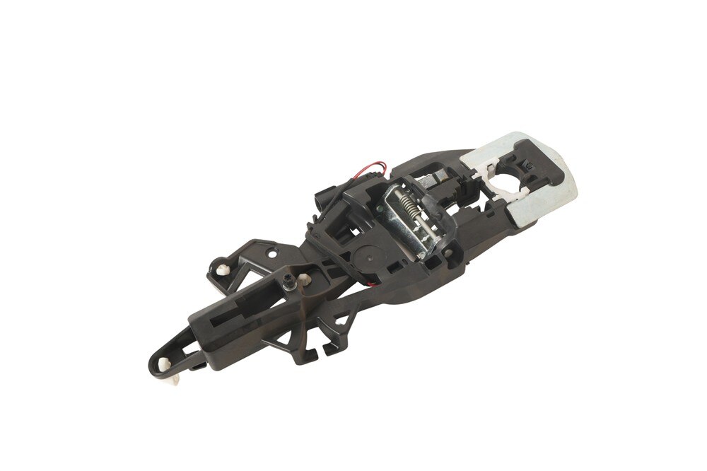 GM Genuine Parts Passenger Side Front Door Outside Handle Bracket
