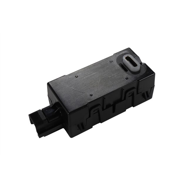GM Genuine Parts Black Single Charge-Only 3rd Row Receptacle