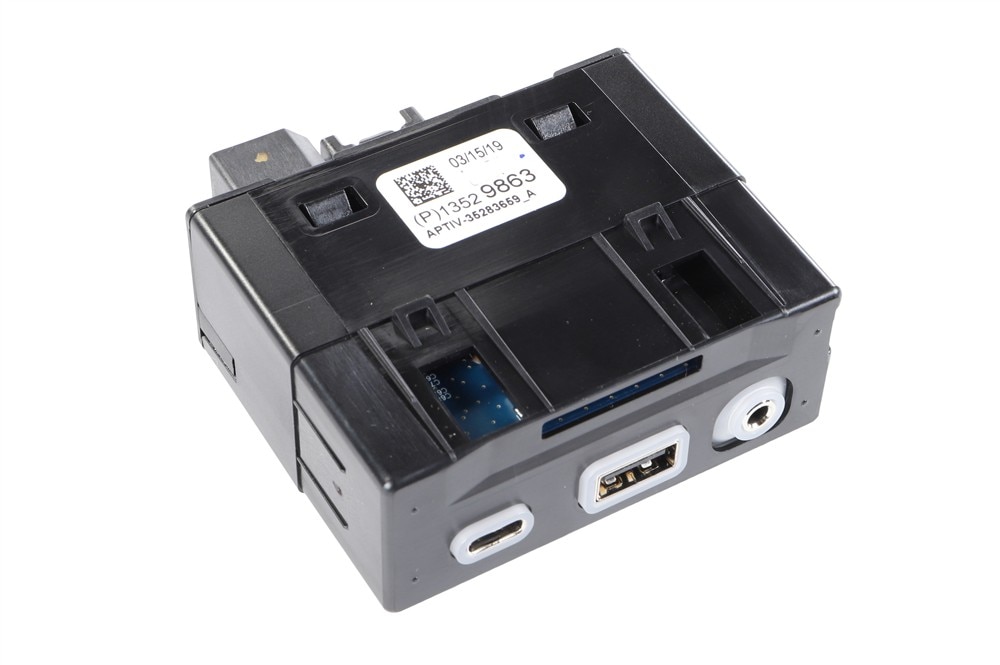 GM Genuine Parts Black Audio Player, USB, Auxiliary In, and Memory Card Receptacle