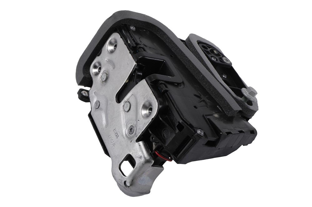 GM Genuine Parts Front Driver Side Door Latch | 13533638 | GM Parts