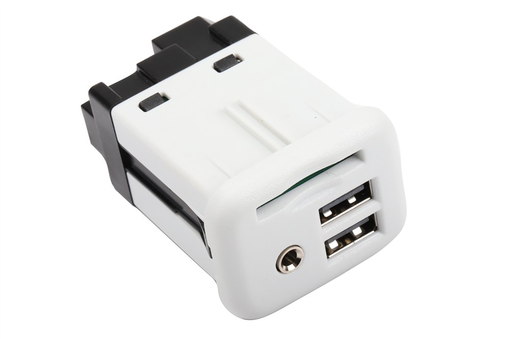 GM Genuine Parts White Matte Audio Player, USB, Auxiliary In, and Memory Card Receptacle
