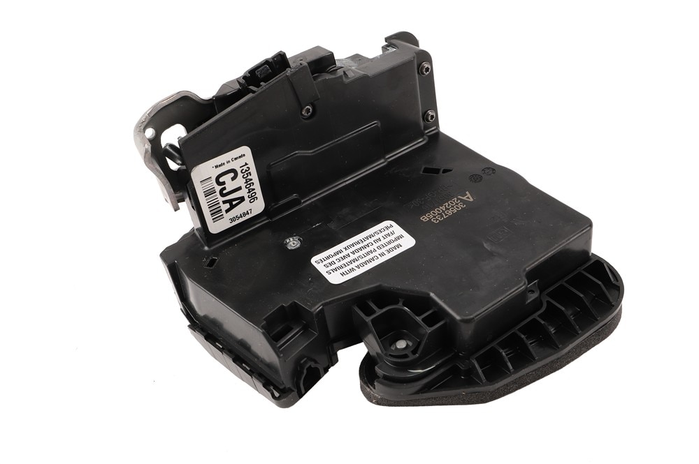 GM Genuine Parts Front Passenger Side Door Latch
