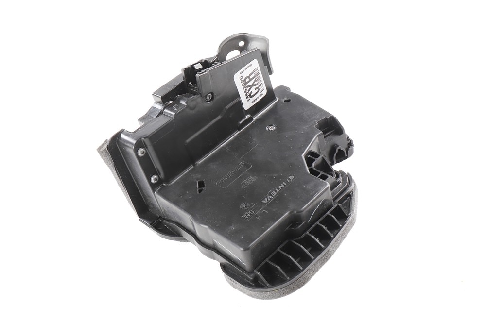 GM Genuine Parts Front Driver Side Door Latch