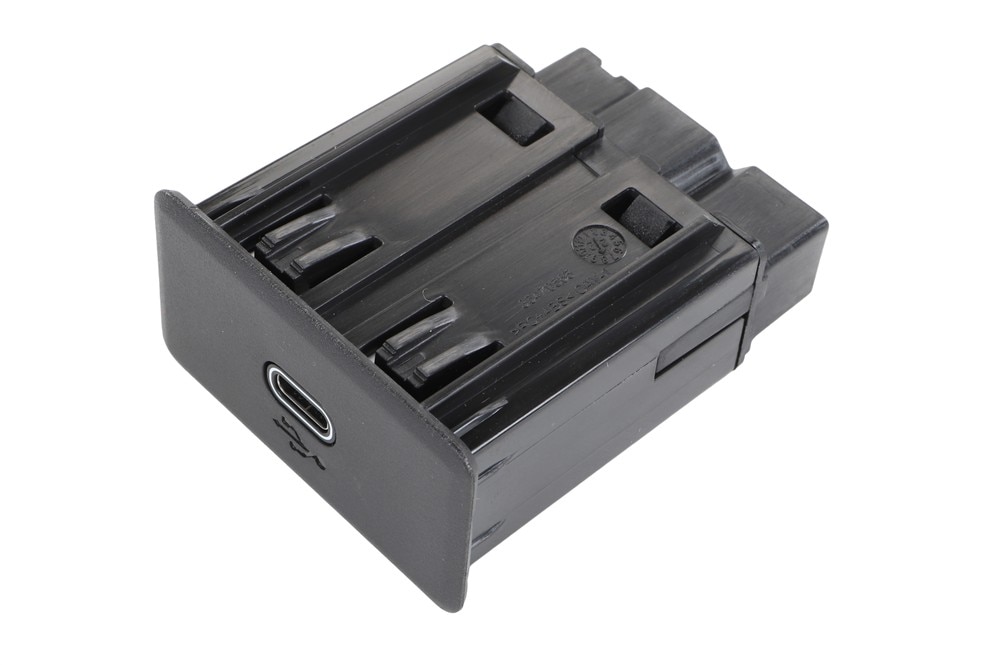 GM Genuine Parts Jet Black USB Receptacle