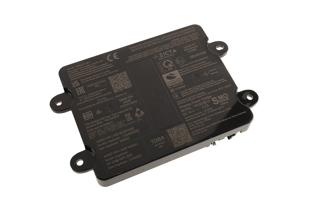 GM Genuine Parts Wireless Accessory Charging Module (Programming Required)