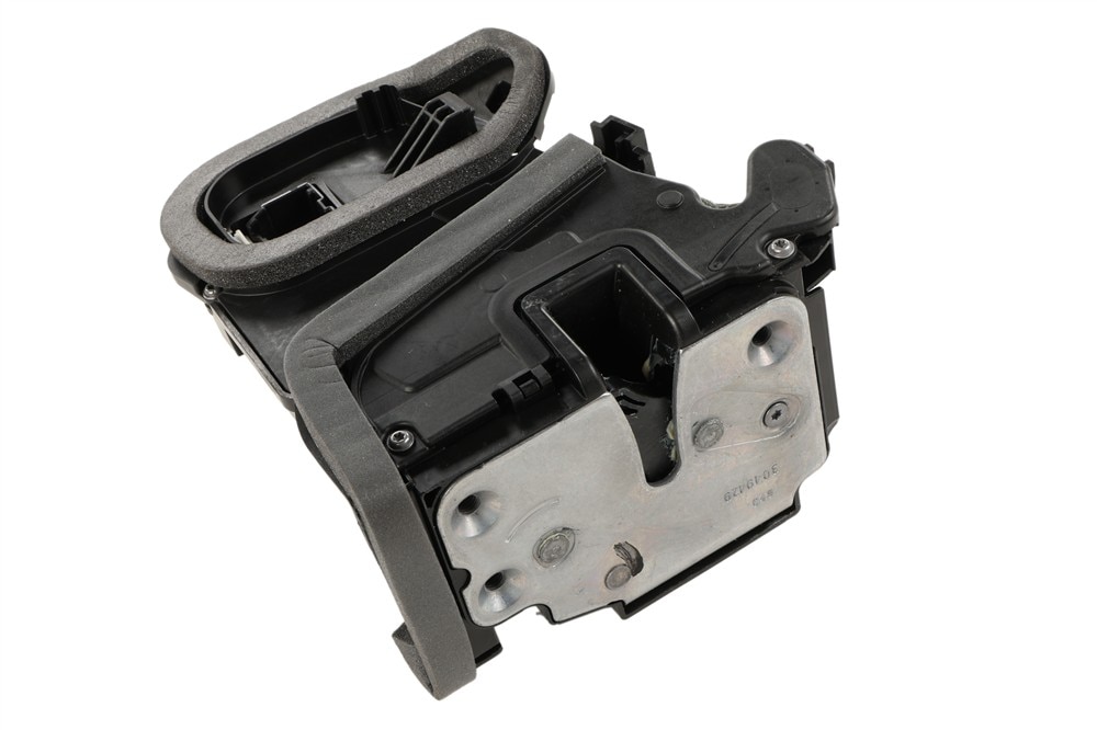 GM Genuine Parts Front Driver Side Door Latch