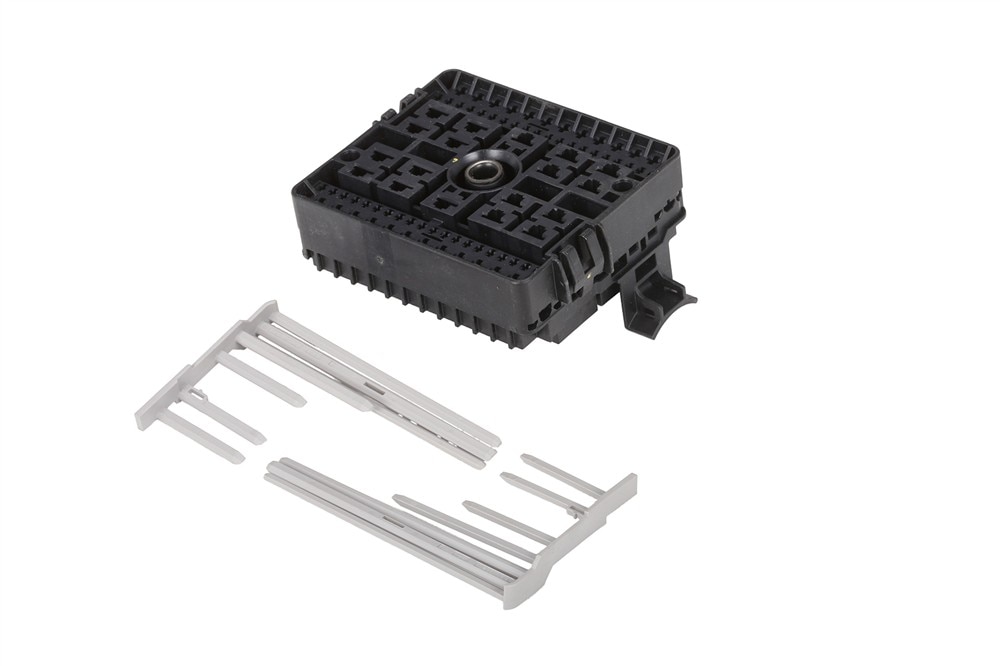 GM Genuine Parts Wiring Harness Connector