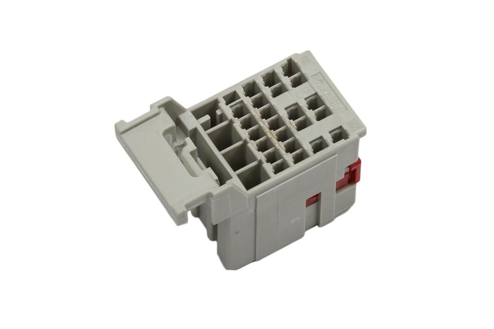 GM Genuine Parts Wiring Harness Connector