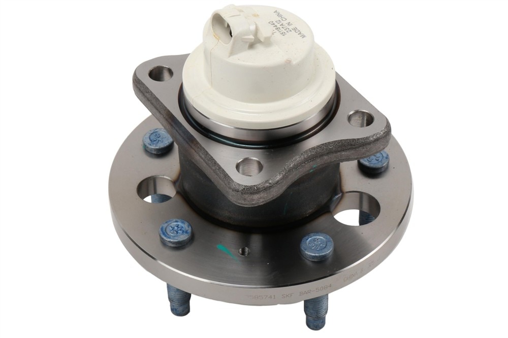 GM Genuine Parts Rear Wheel Hub and Bearing Assembly with Wheel Speed Sensor and Wheel Studs