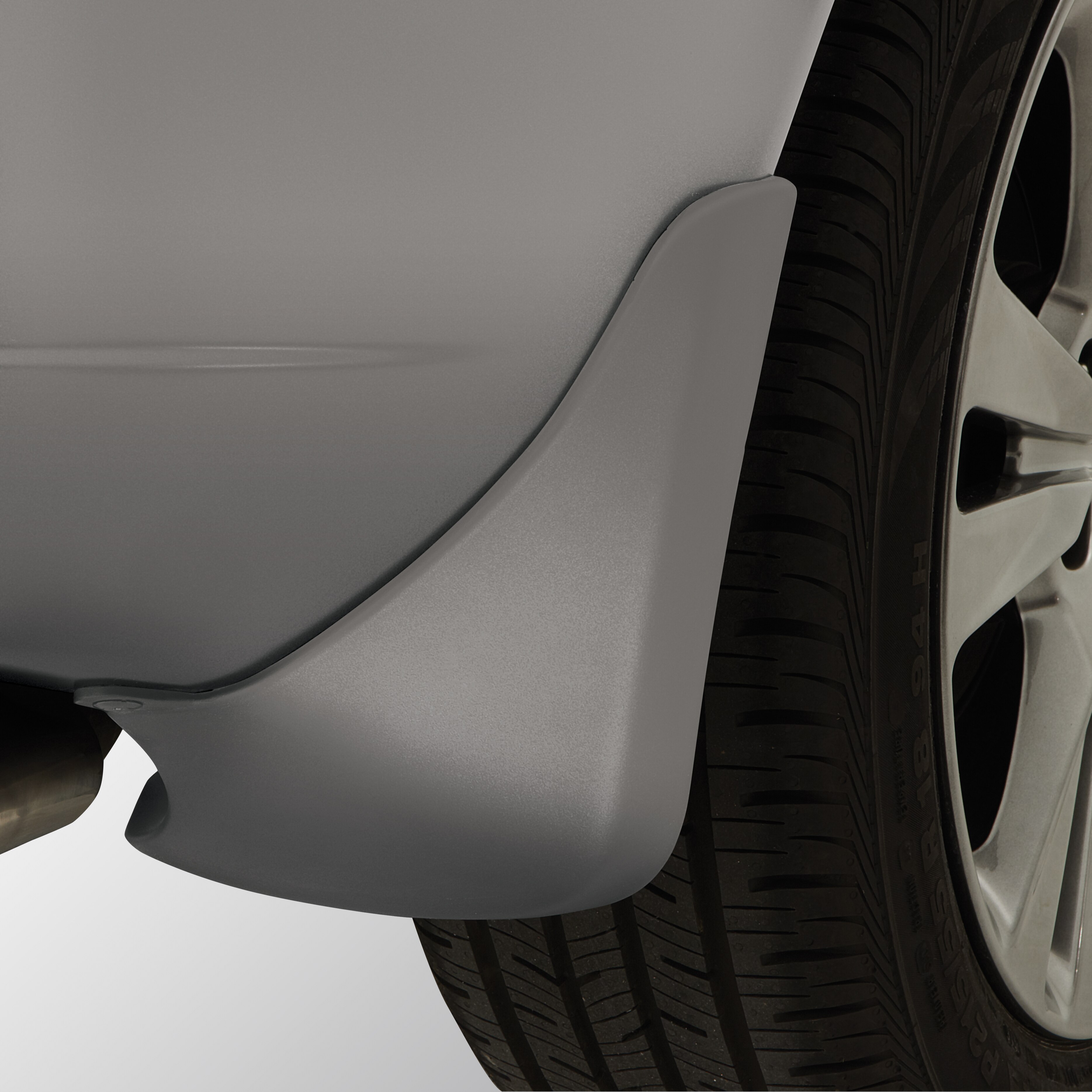 Rear Molded Splash Guards in Satin Nickel
