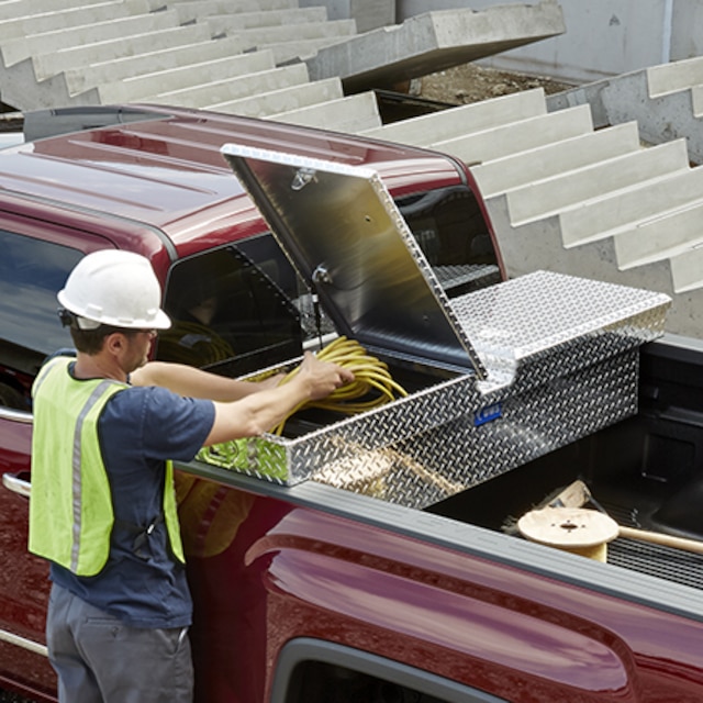 Cross Bed Gullwing Aluminum Tool Box in Bright Diamond Tread by UWS® - Associated Accessories