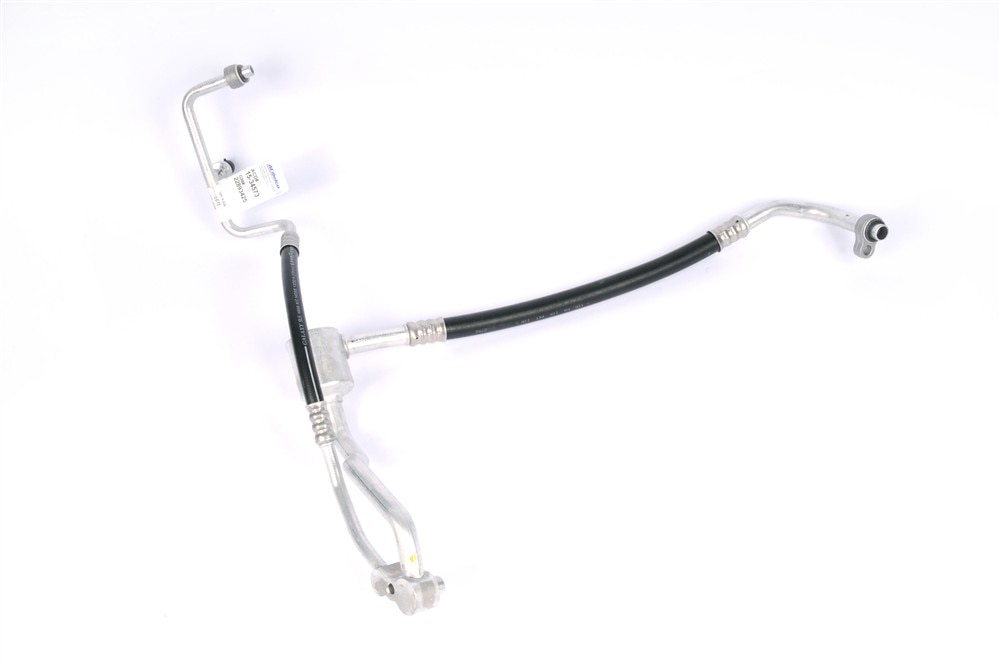 GM Genuine Parts Air Conditioning Compressor and Condenser Hose Assembly