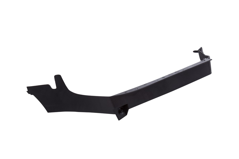 GM Genuine Parts Passenger Side Front Bumper Filler