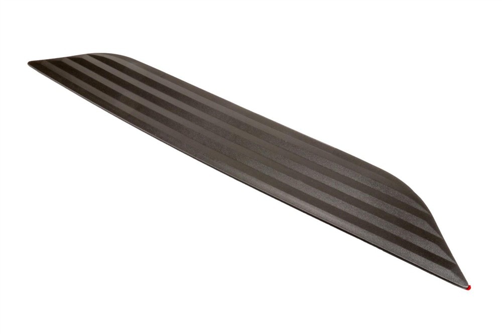 GM Genuine Parts Rear Bumper Step Pad