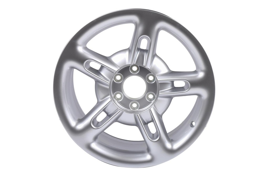 GM Genuine Parts 19x8-Inch Aluminum Wheel