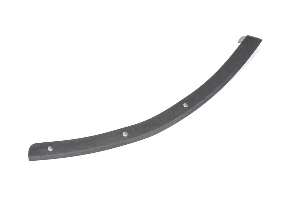 GM Genuine Parts Black Passenger Side Front Bumper Filler