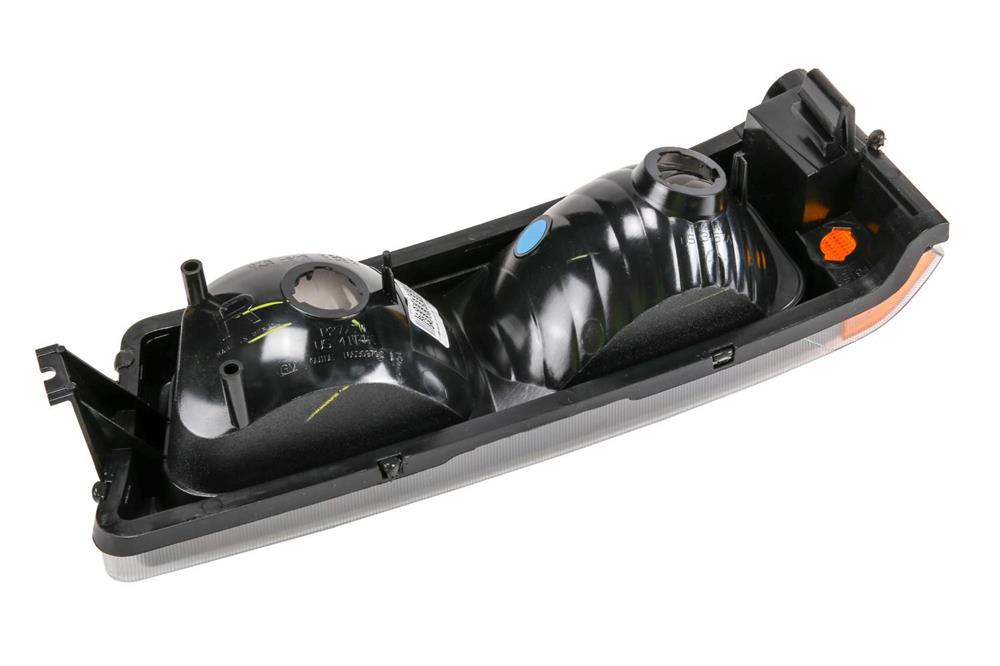 GM Genuine Parts Passenger Side Daytime Running, Parking, and Turn